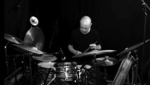 Kenichi flys to Selene -  Duo Raymond Boni  guitar et Gilles Dalbis drums