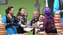GastroANTEP Festivali’nin ilk gününde Fatma Turgut sahne aldı