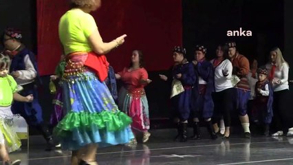 Konak Belediyesi 17. Halk Oyunları Şenliği'ni düzenledi