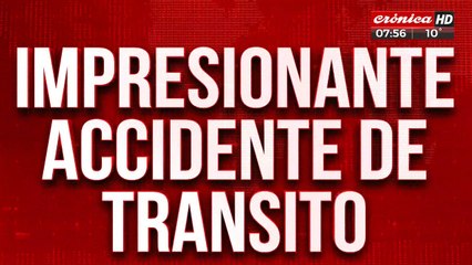 Impresionante choque entre auto y colectivo: hay varios heridos