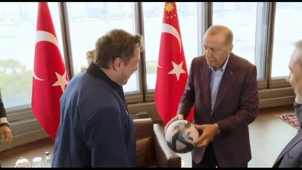 Erdogan vede Musk e lo invita ad aprire una fabbrica Tesla in Turchia