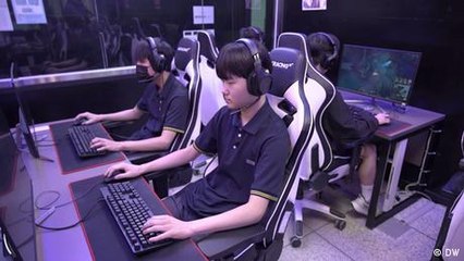 It's back to school for South Korean e-sports talent