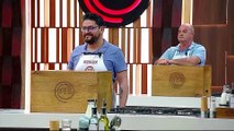 El jurado de MasterChef anuncia que los cocineros se enfrentarán en un duelo y pide que algunos de ellos se retiren