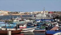 VIDÉO - Lampedusa : un groupe de 200 migrants escortés par les garde-côtes italiens