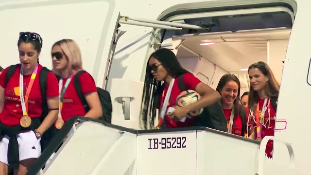 Las futbolistas responden a la lista de convocadas de Montse Tomé