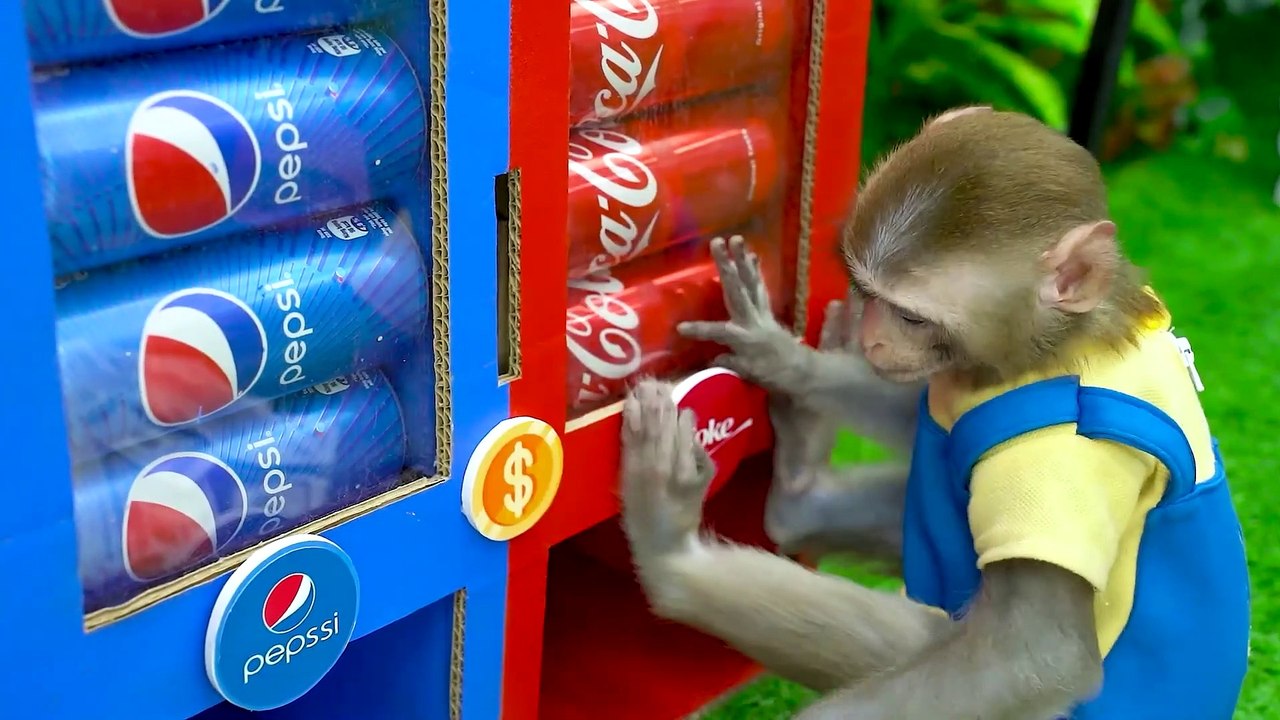 KiKi Monkey has fun in the DIY Colorful Lego Swimming Pool with Naughty Baby _ KUDO ANIMAL KIKI