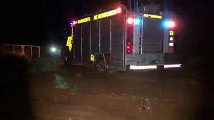 Bombeiros combatem incêndio em vegetação no Pioneiros Catarinenses