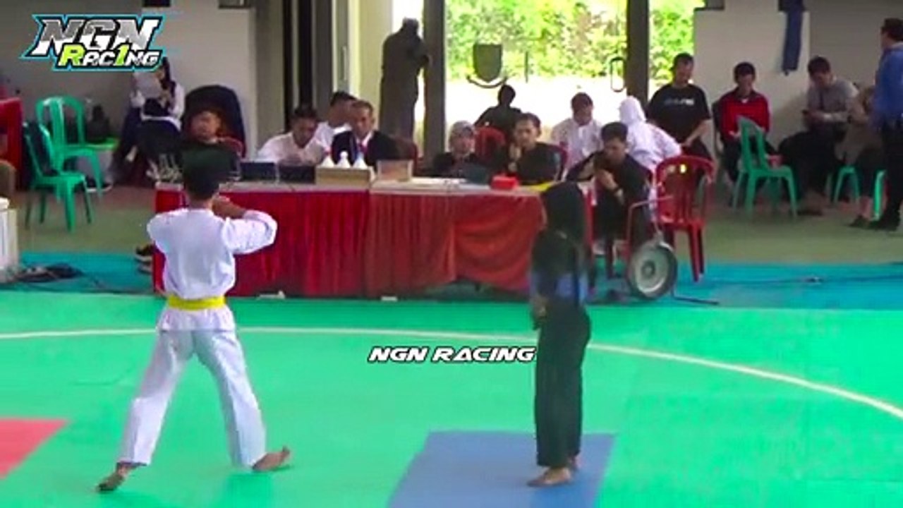 PERTARUNGAN WANITA-WANITA CANTIK, PENCAK SILAT INDONESIA