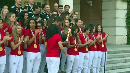 Jenni Hermoso acusa a federación española de fútbol de intimidación y amenazas