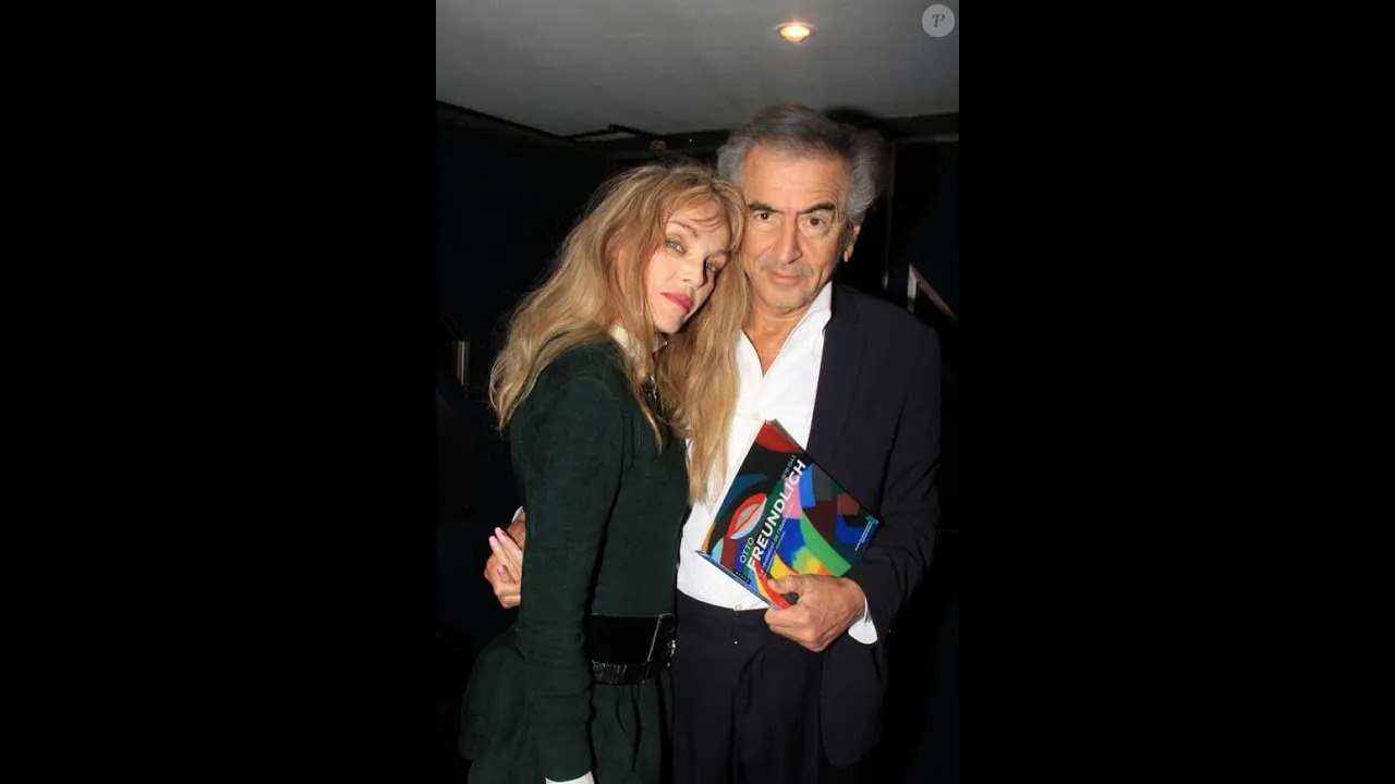 Bernard-Henri Lévy et Arielle Dombasle : Piscine, jardin exotique, plafonds peints... leur superbe