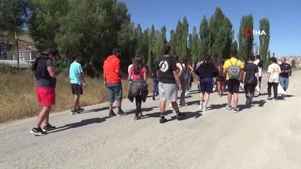 Yabancı Uyruklu Öğrenciler Bayburt'ta Doğa Yürüyüşü Yaptı