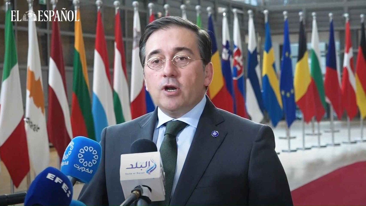 Albares acude a Bruselas a trasladar la petición del Gobierno de dar carácter oficial al catalán, euskera y gallego