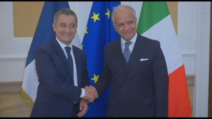 Скачать видео: Darmanin: Francia a fianco dell'Italia contro immigrazione irregolare