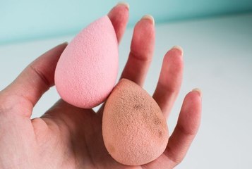 Voici comment nettoyer votre beauty blender avec un ingrédient que vous avez toujours dans votre cuisine