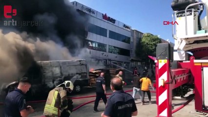 Ankara'da sünger fabrikasında yangın: Dört kişi dumandan etkilendi