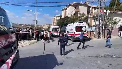 İstanbul'da İETT kazası! Yokuş inerken devrildi, yaralılar var...