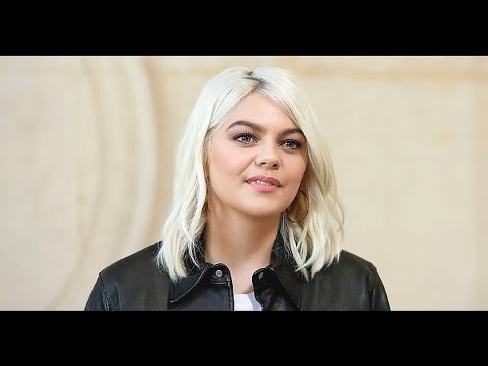 Louane : La chanteuse s’est teinte les cheveux, les internautes sont conquis