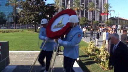 İZMİR'DE GAZİLER GÜNÜ TÖRENİ DÜZENLENDİ