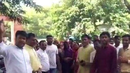 नीमच : प्रसूता की मौत के बाद परिवार में पनपा आक्रोश, SP को सौपा ज्ञापन