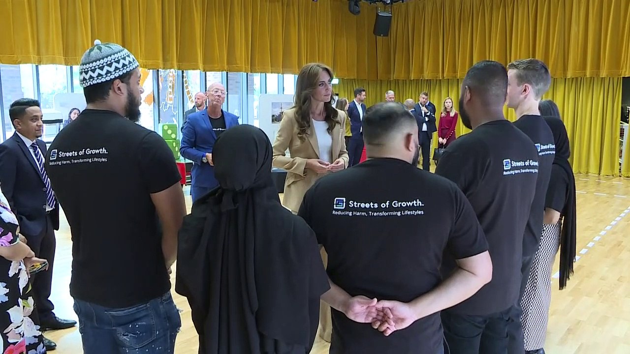 Kate praises 'really precious' work of youth charity