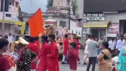 गणेश उत्सव पर निकली भगवान की चरण पादुका की भव्य शोभा यात्रा, देखिए रिपोर्ट