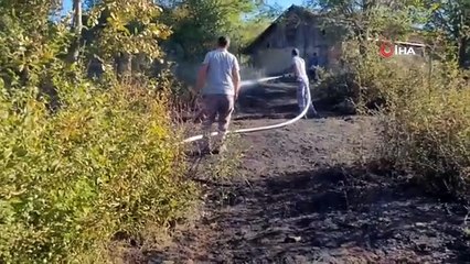 Eflani'de evin arka kısmına dökülen kül yangına neden oldu