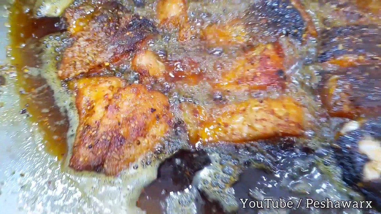 Javed Fish Corner - Kasur Street Food Pakistan - Javed Tawa Fish Fry ...