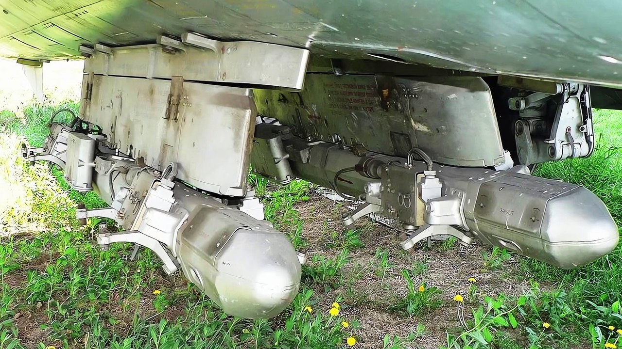 Sukhoi Su 22 M4 Fitter K - fighter-bomber - HD