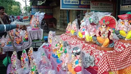 मंगलवार को बाजार में बिकी गणेश प्रतिमाएं