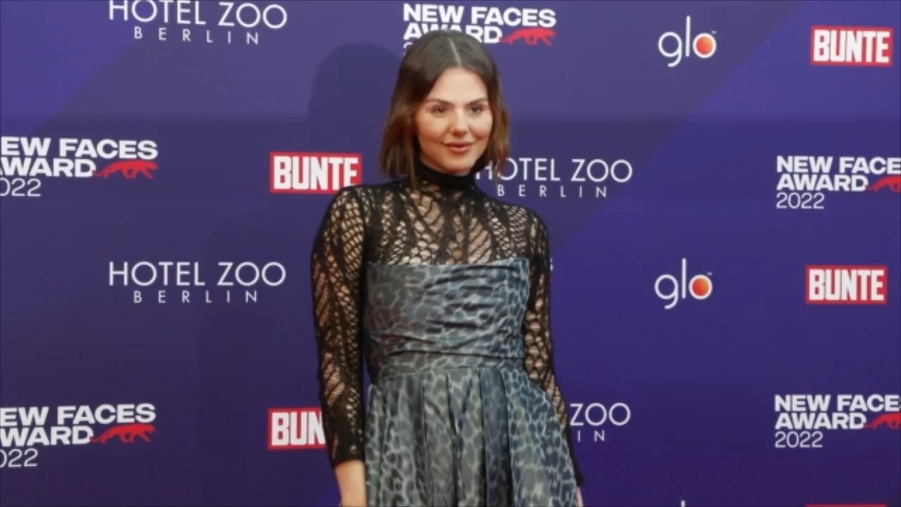 Ruby O. Fee im heißen Spitzen-Outfit: Fans aus dem Häuschen