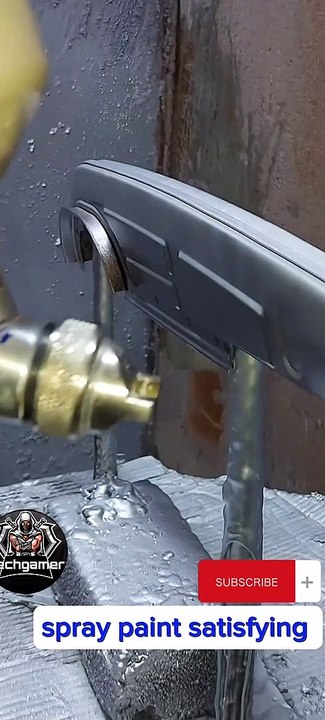 Spray paint satisfying