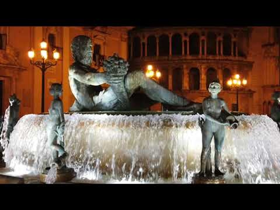 Low Light / Slow Motion DJI Osmo Pocket Test Footage: Turia Fountain Valencia, Spain