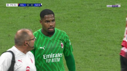 Ligue des Champions : Mike Maignan sort blessé, impact sur la compétition ⚽