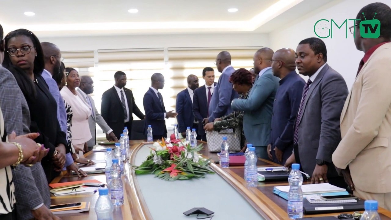 [#Reportage] Gabon : le ministre de l'Économie en visite dans les directions sous sa tutelle