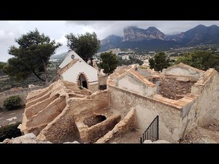 Last Two Survivors In Spain  - Town of Polop & Strange Graves