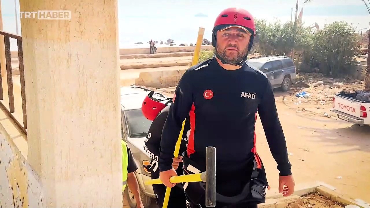 Kurbağa adamlar Libya'da