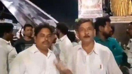 కృష్ణా జిల్లా: మచిలీపట్నంలో ఉద్రిక్తత... ఫ్లెక్సీల తొలగింపు