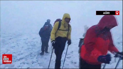 Ağrı Dağı’nın zirvesi dağcıları ağırladı