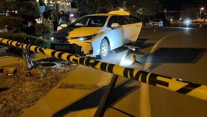 Beylikdüzü'nde Azerbaycanlı mafya babasının yeğeninin bulunduğu aracı kurşun yağmuruna tuttular: 1 ölü