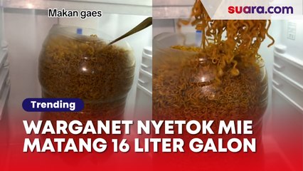 Bikin Geleng-geleng! Warganet Nyetok Mie Goreng Matang 16 Liter Galon di Kulkas