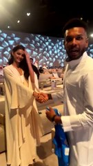 ماهلاغا جابري بالعباءة البيضاء في السعودية وتلتقي بهذا اللاعب