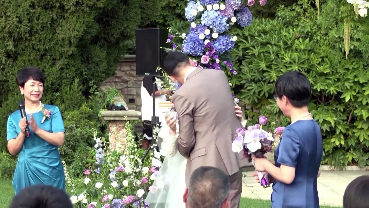 Chinese wedding planners worry as business slumps