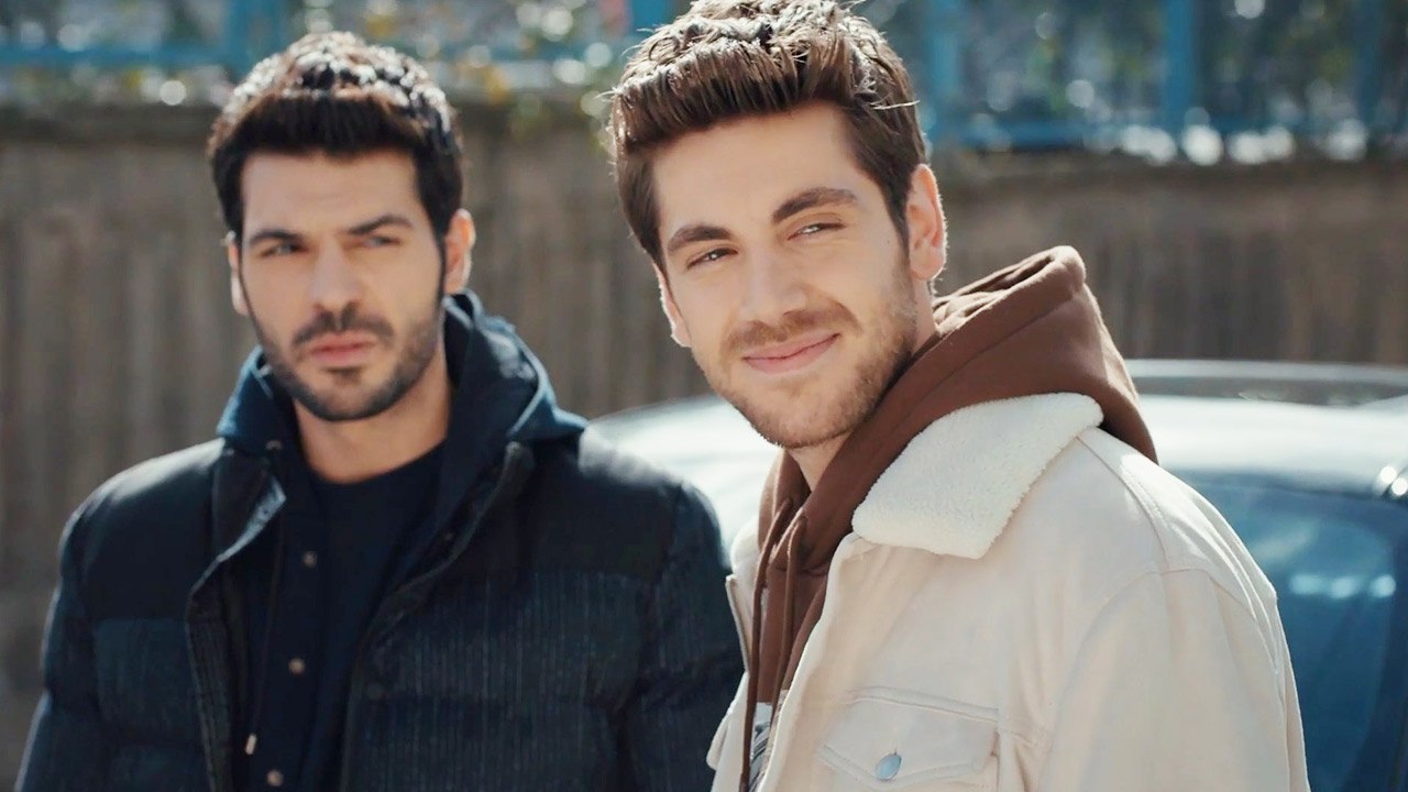 Mon Coté Gauche | Épisode 35  | Sol Yanım (Sous-Titres Français) (Version Corte)