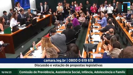 Pastor Isidório é acusado de transfobia na Câmara