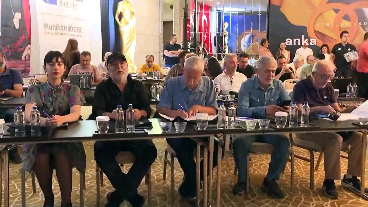 60. Antalya Altın Portakal Film Festivali'nde Onur Ödülleri  Erdal Özyağcılar, Işıl Yücesoy, Müjdat Gezen, Selçuk Yöntem ve Şerif Sezer'e Verilecek
