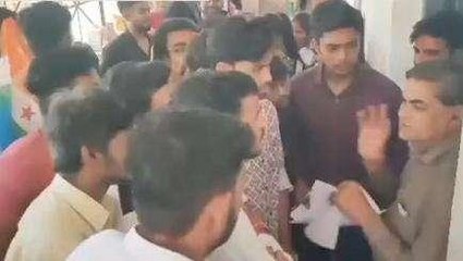 गुना: परीक्षा परिणाम को लेकर विद्यार्थियों में आक्रोश, NSUI ने सौंपा ज्ञापन