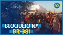 Manifestantes fecham BR-381 contra o marco temporal em Minas