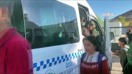 Malatya'da 17 kişilik servis aracına 35 öğrenci bindirildi