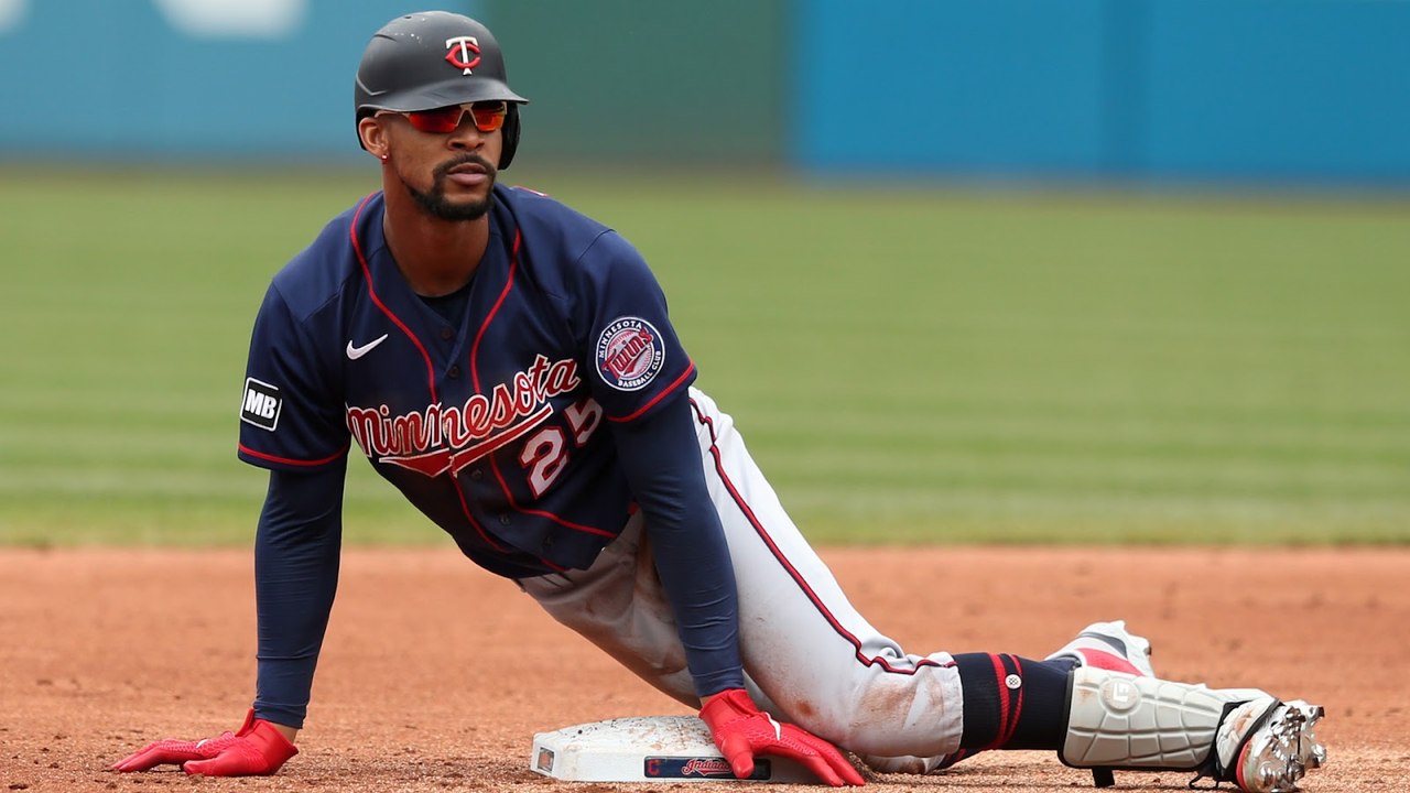 Reds vs. Twins: Cincinnati a Slight Favorite in Minnesota