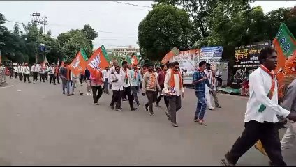 भटेरे समर्थकों ने निकाली रैली